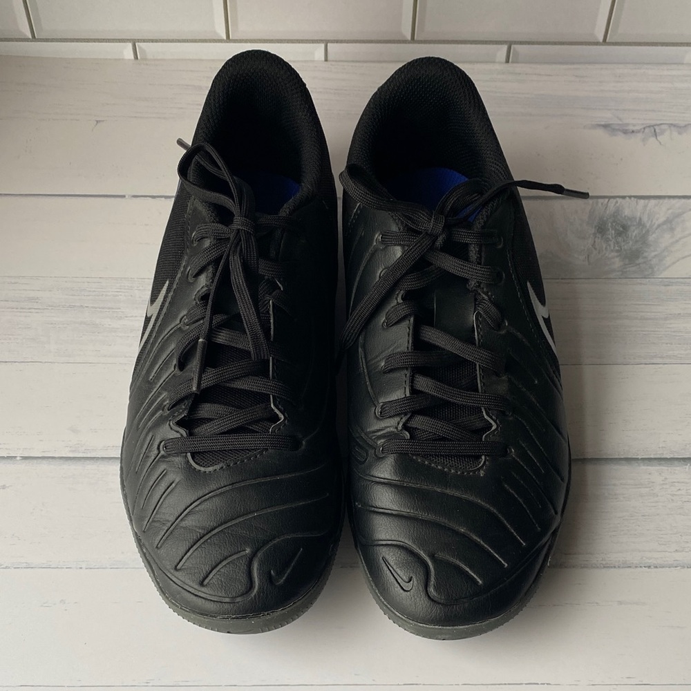 Nike Boys Turf Soccer Shoes Black | Size 6.5